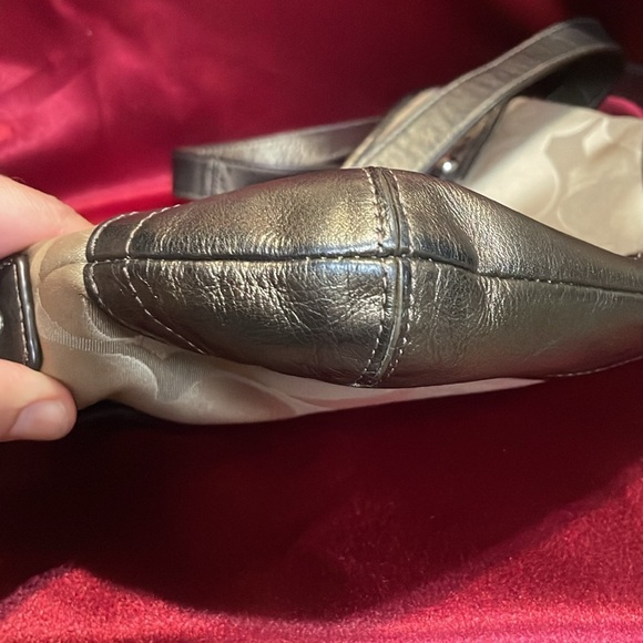 Vintage Coach VGUC - Picture 5 of 10